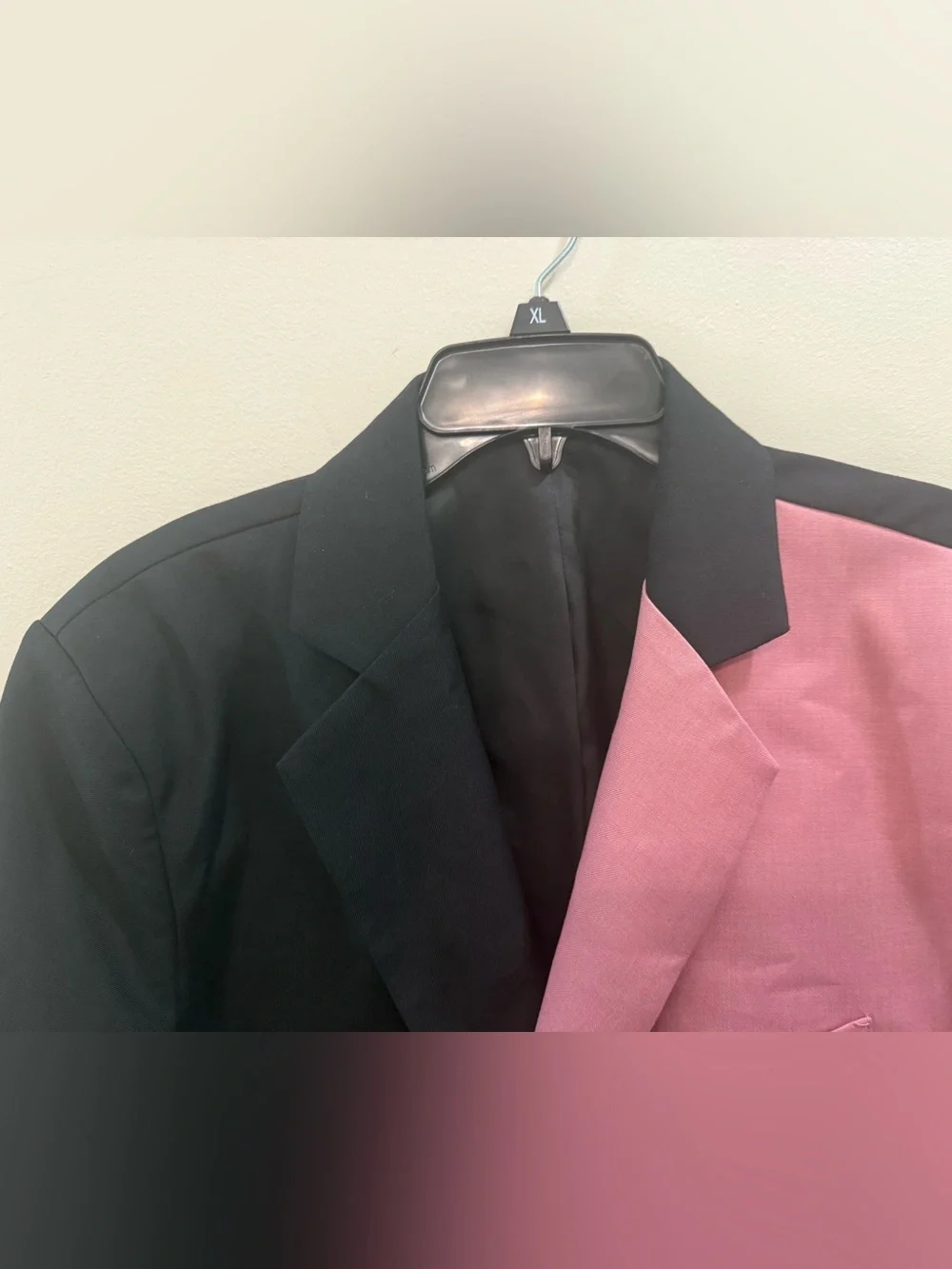Boohoo Man Blazer Colorblock 2 Tone Pink & Black Belted Jacket Sz 40 Bold Modern